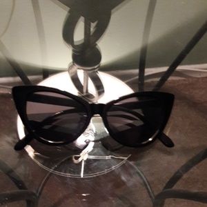 Black cat-eye sunglasses